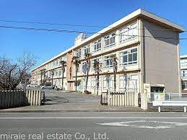 平岡南小学校