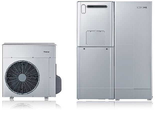 【ハイブリッド給湯器 】災害時のライフライン確保に配慮したガスと電気を組み合わせたハイブリッド給湯器を設置。