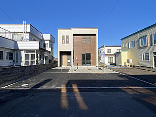 ブルーミングガーデン 千歳市富丘4丁目2期1棟 外観