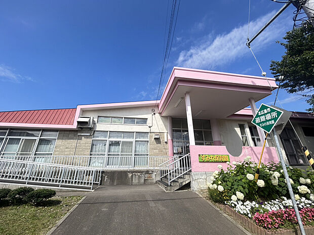 すみれ保育園(約1,200m)