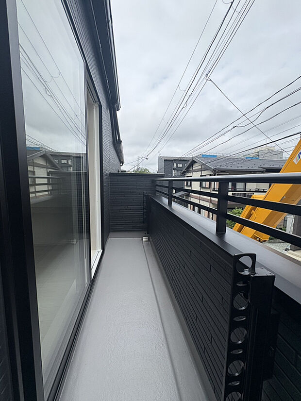 【バルコニー】