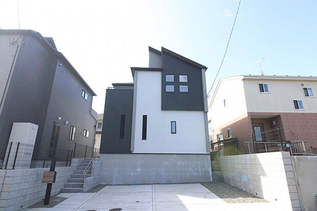 1号棟外観　3/15撮影