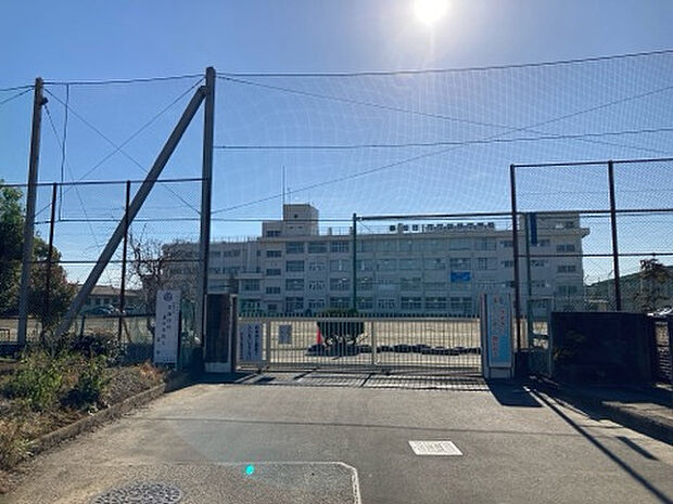 袋原中学校(約1,420m)