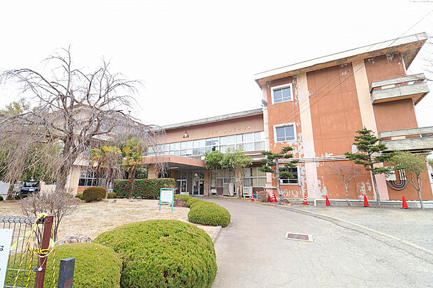 福島第三小学校（約1,485m）