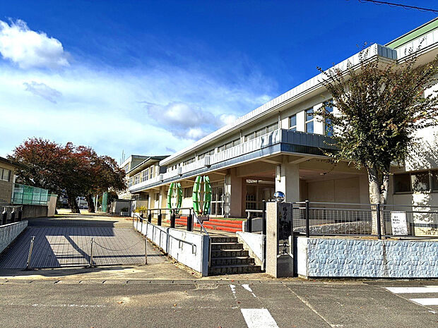 福島市立野田小学校(約1,530m)