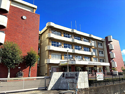 福島市立野田中学校 985m