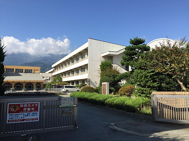 櫛形中学校（約1,364m）