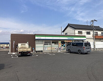 ファミリーマート稲沢平和町店 1192m