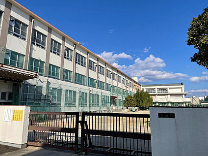 楠中学校 1786m