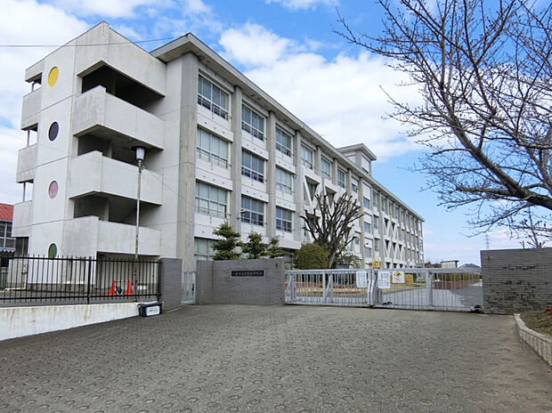 一宮市立大和南小学校（約400m）