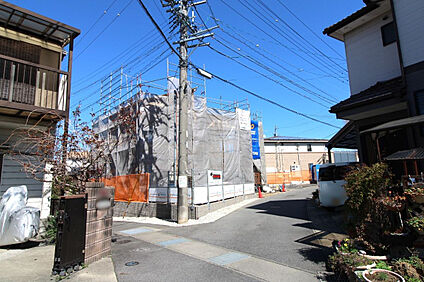3月8日撮影　南側道路（西→東）