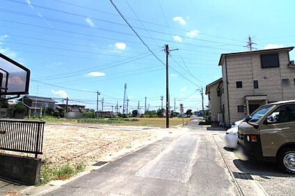 7月17日撮影　南側道路（西→東）