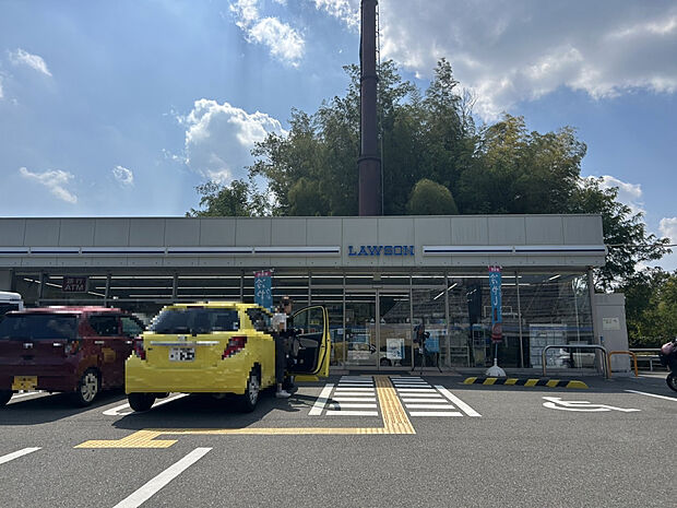 ローソン奈良赤膚町店(約1,700m)