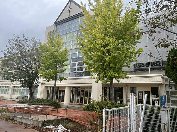 栗東市立大宝西小学校(約1,300m)