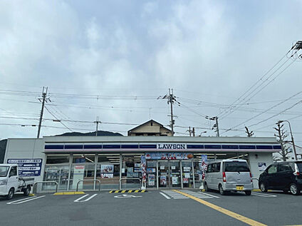 ローソン大津坂本七丁目店 1900m