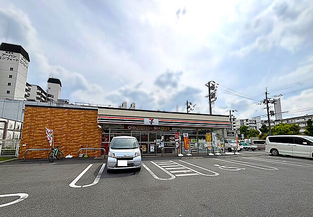 セブンイレブン河内長野南花台店(約950m)