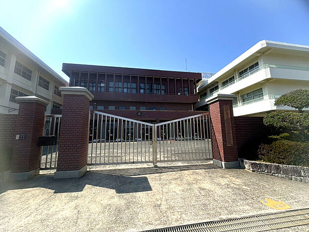 市立浮孔西小学校（約189m）
