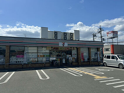 セブンイレブン丹波市店 190m