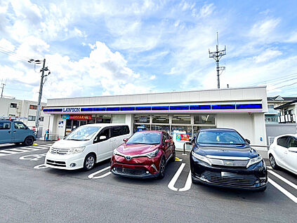 ローソン生駒小明町店 351m