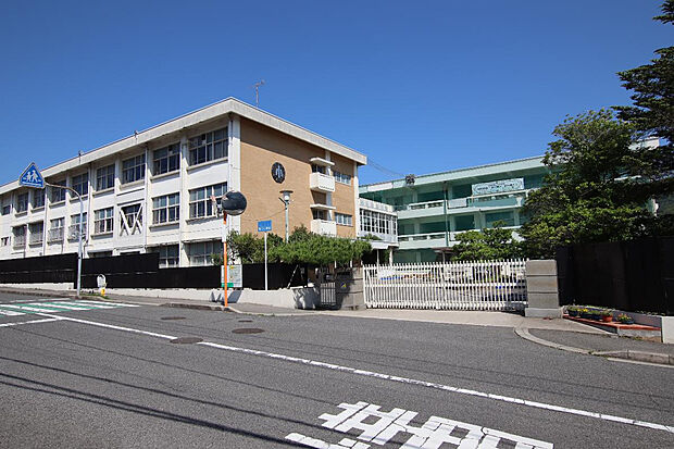 熊野第三小学校(約800m)