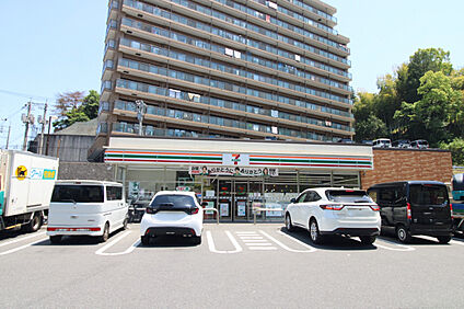 セブンイレブン安芸府中浜田3丁目店 750m