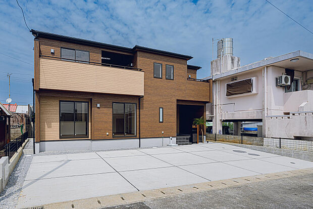 2号棟外観　【風に強い家】　東栄住宅の耐風は、500年に一度程度発生する暴風（建築基準法1.6倍）のさらに1.2倍の力に対しても耐えうる家です！！