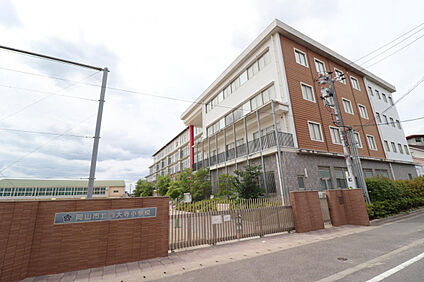 西大寺小学校 650m