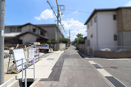 【現地写真:基礎工事中】
