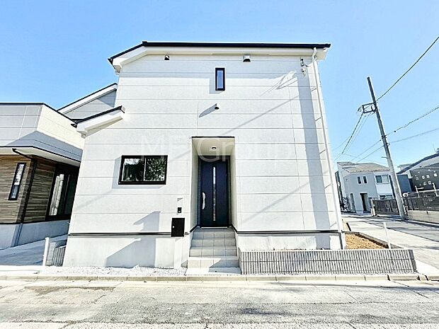 暮らしやすさと居心地の良さにこだわったシンプルで飽きのこないデザイン!