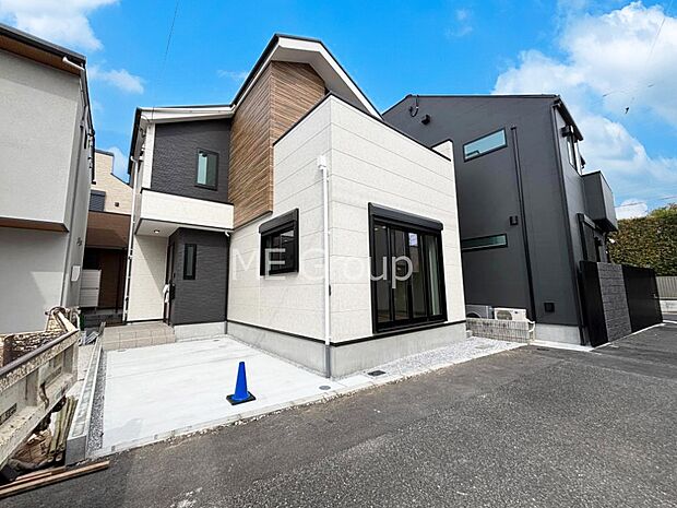 溢れる陽光でご家族の笑顔も輝く