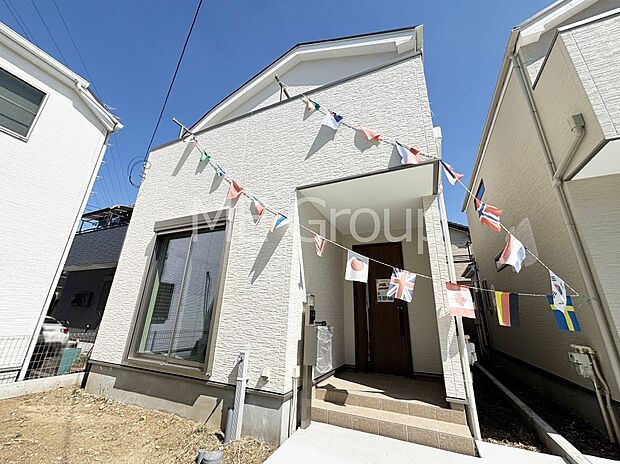 たっぷりの陽光と心地よい風が舞い込む住まい