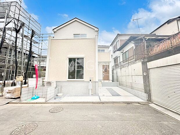 暮らしやすさと居心地の良さにこだわったシンプルで飽きのこないデザイン！