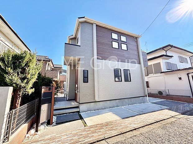 たっぷりの陽光と心地よい風が舞い込む住まい