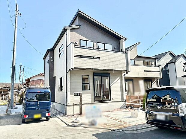 暮らしやすさと居心地の良さにこだわったシンプルで飽きのこないデザイン！