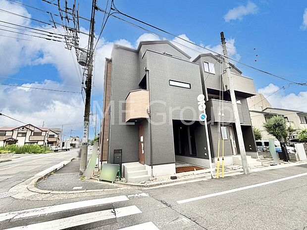 暮らしやすさと居心地の良さにこだわったシンプルで飽きのこないデザイン ！