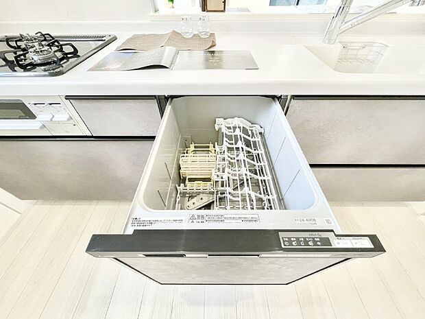 【食洗機】面倒なお片づけは食洗機にお任せ！家事の負担が減って、時間にも気持ちにもゆとりができます。