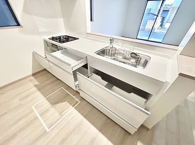 【スライド収納】使いやすさを優先したスライド式収納タイプ！