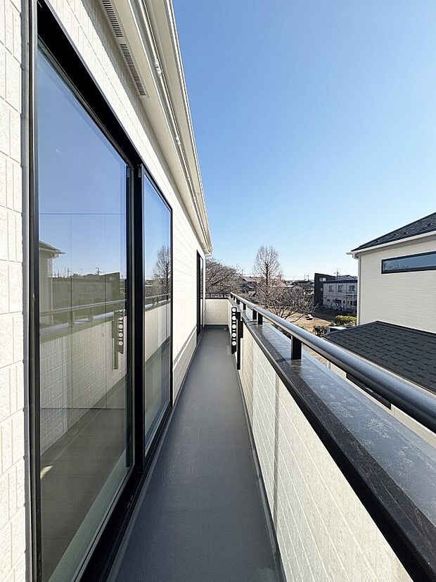 【バルコニー】風通しの良いバルコニー