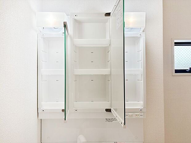 【その他設備(レンジフード)】基本的なお手入れはフィルターのみ！お手入れのしやすさも魅力です。