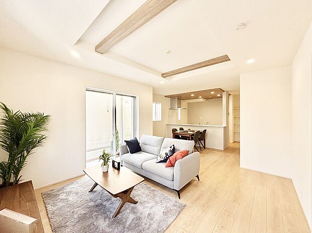 【リビング】落ち着いた雰囲気のLDKは家族みんなの快適空間※家具はCGです