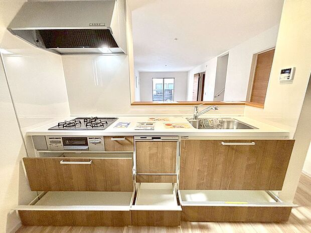 【スライド収納】使いやすさを優先したスライド式収納タイプ！