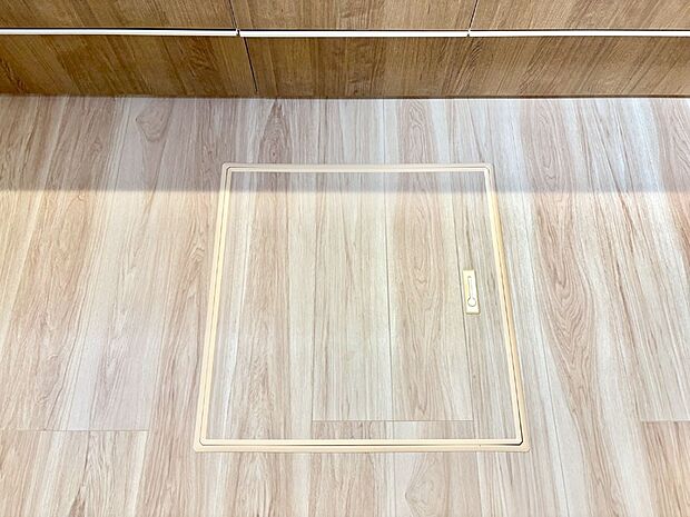 【床下収納】床下収納付き！日用品・非常用品の収納にも大活躍。