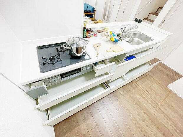 【スライド収納】使いやすさを優先したスライド式収納タイプ!