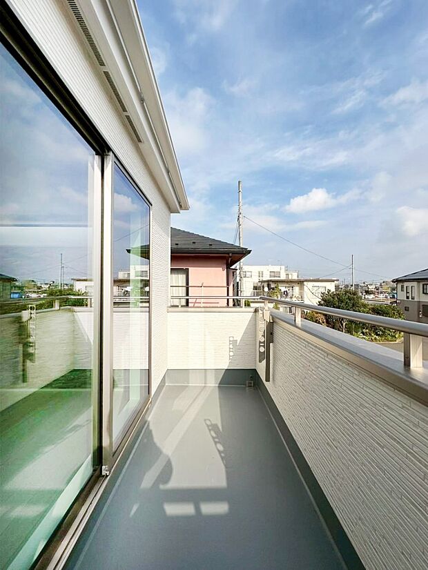 【バルコニー】風通しの良いバルコニー