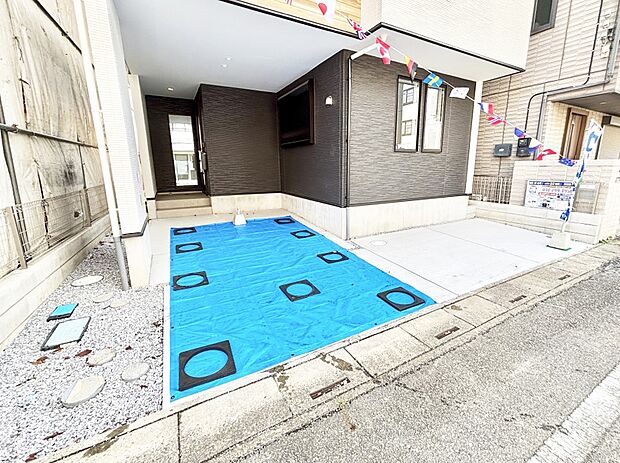 【駐車場】生活に欠かせない駐車スペース。