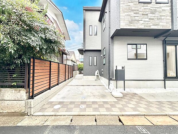 【駐車場】生活に欠かせない駐車スペース。