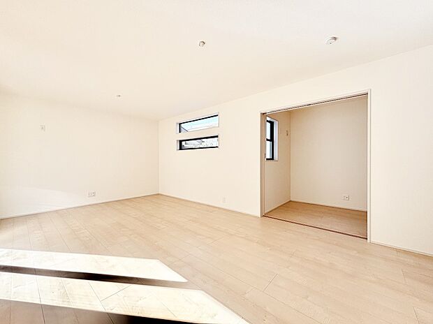 【ダイニング】家族が自然と集まる憩いのスペースになりそう 