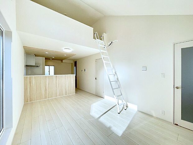 【ダイニング】家族が自然と集まる憩いのスペースになりそう