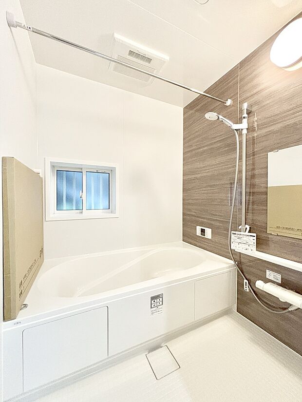 【浴室】一日の疲れを癒やす大切なバスタイム。ゆっくりとお風呂を楽しんで疲れをとりたいですね！  