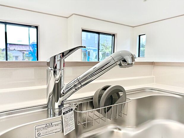 【浄水器】いつでも清潔なおいしいお水を。一つの水栓で水道水と浄水を使い分け。